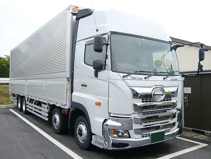 15t低床ウイング車